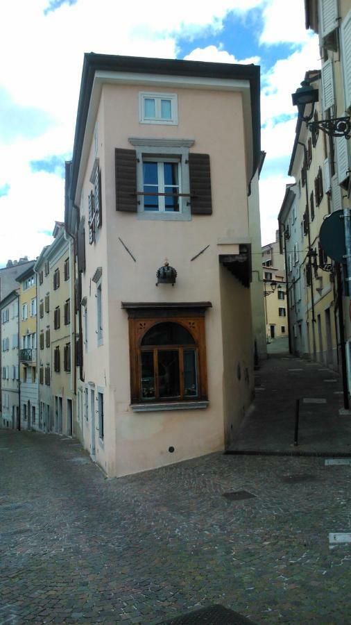 Casa Vacanze All'Angolo Trieste Dış mekan fotoğraf