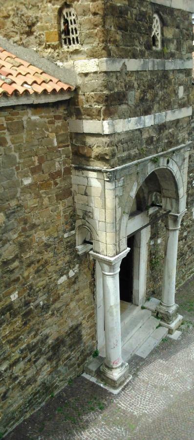 Casa Vacanze All'Angolo Trieste Dış mekan fotoğraf